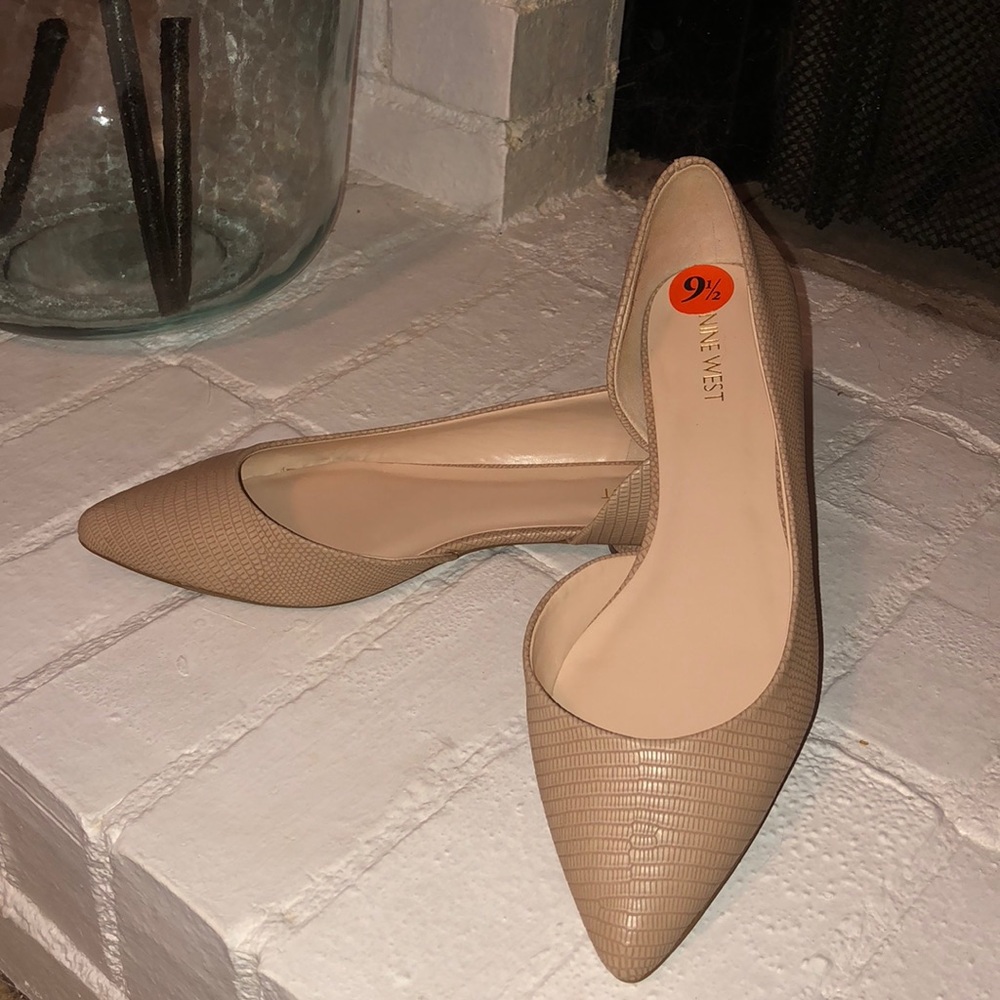 NWOT Nine West Sage Half D’orsay Flat